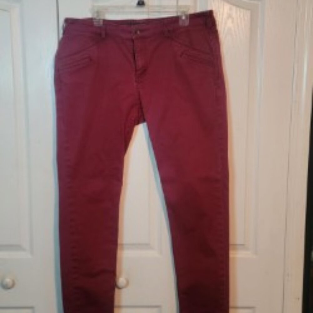 5.11 Tactical Women’s Jeans Burgundy 8-Pocket Size 16L – Like New